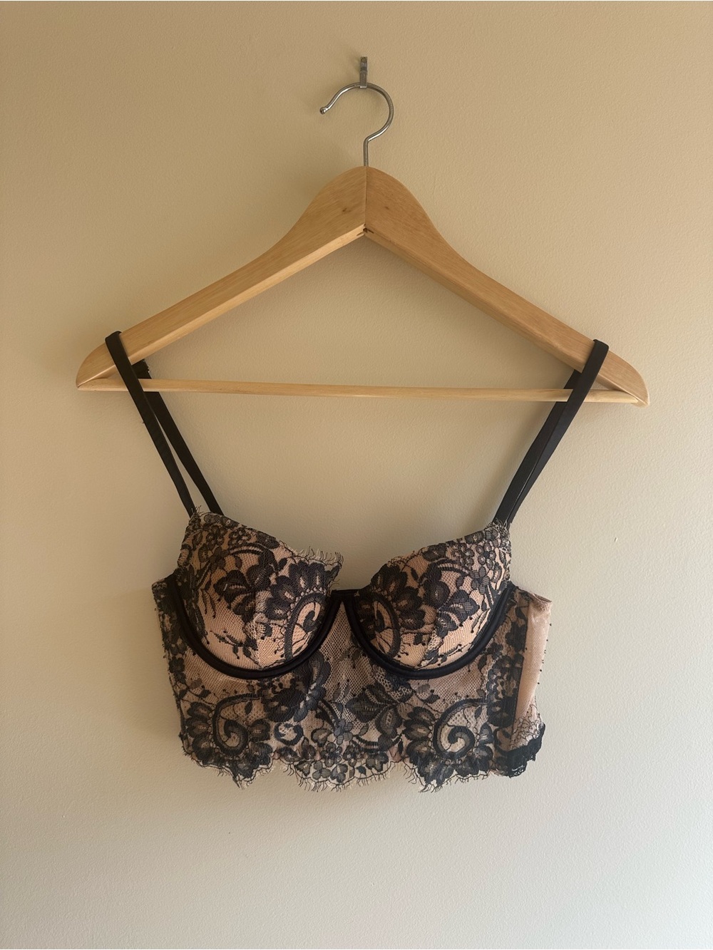intimissimi Nude and Black Lace Longline Balconette Bra